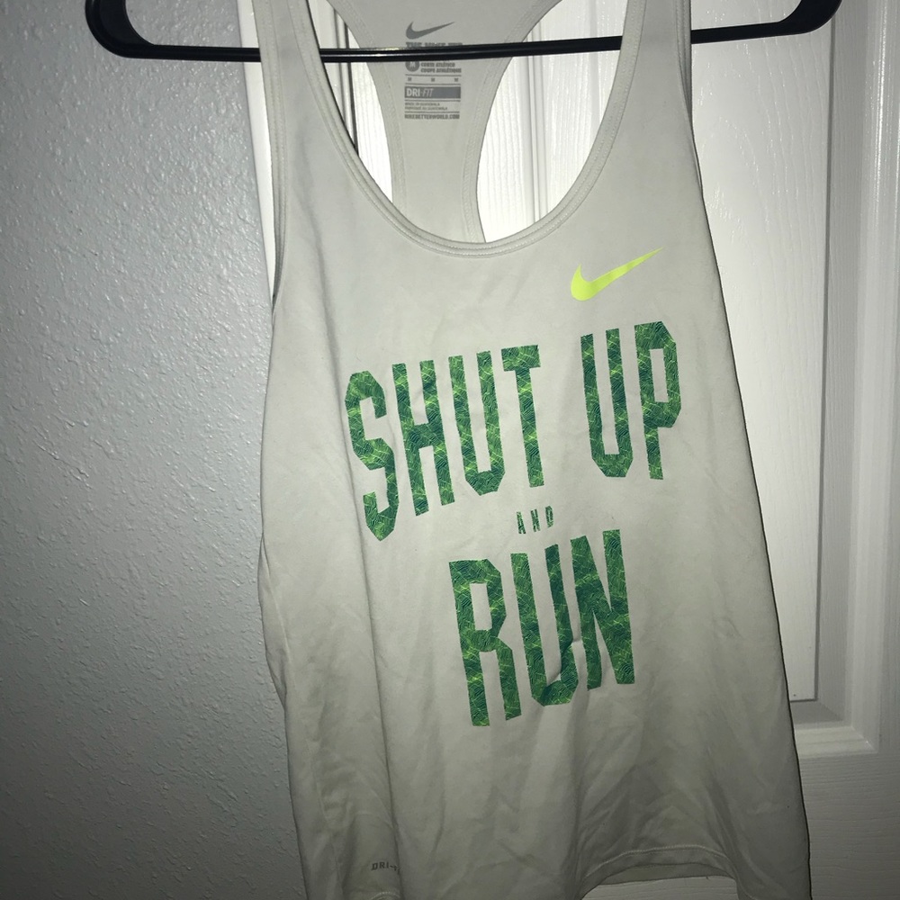 ✨ NIKE WOMENS DRI-FIT TEE